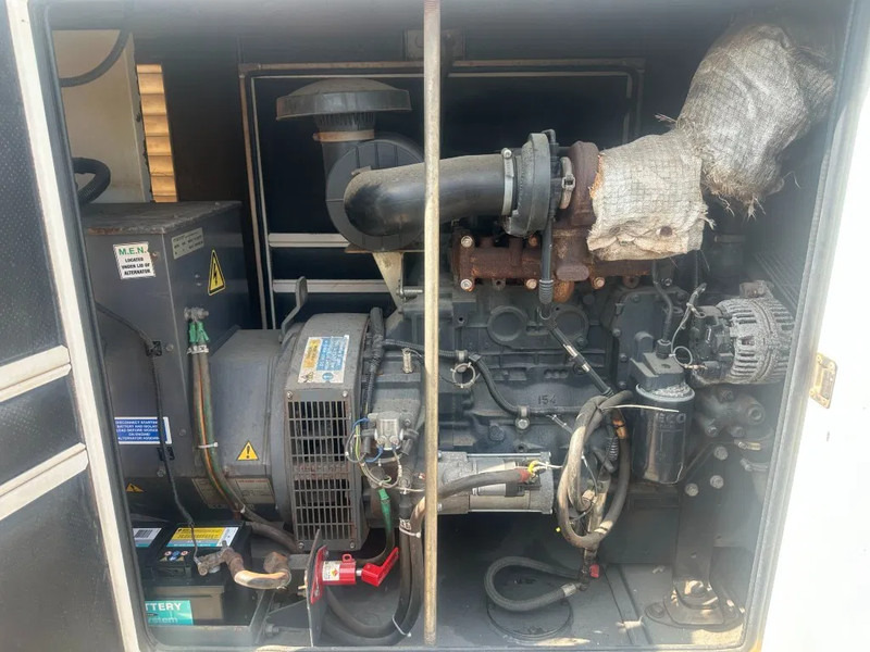Iveco FPT NEF45 SM1A.A004 Stamford 60 kVA Silent Renrtal generatorset - Generator set: picture 3 Iveco FPT NEF45 SM1A.A004 Stamford 60 kVA Silent Renrtal generatorset - Generator set: picture 3