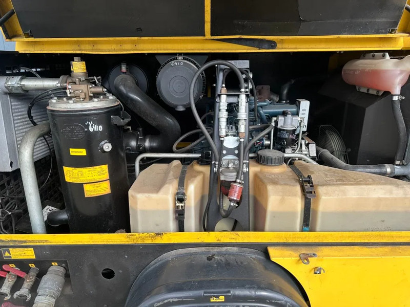 Air compressor Kaeser M80 Kubota 8.1 m3 / min 7 Bar 55 kW Mobiele Silent Diesel Compressor: picture 15