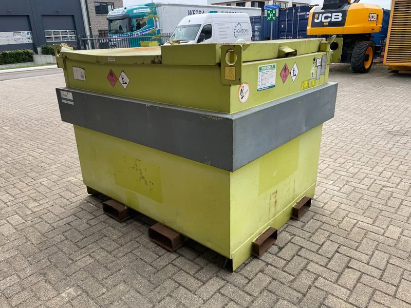 Kiwa IBC Steenbergen 2000 liter Dieseltank met Handpomp Milieutank - Storage tank: picture 4 Kiwa IBC Steenbergen 2000 liter Dieseltank met Handpomp Milieutank - Storage tank: picture 4