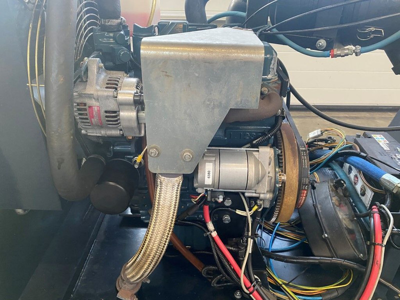 Air compressor Kubota D1105 Sullair 15.5 kW 7 bar diesel schroefcompressor: picture 7