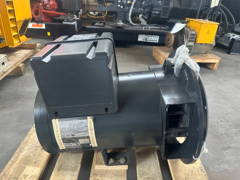 MECC ALTE SPA ECP 28 VL4 Alternator 30 kVA Generatordeel Overstock New ! - Generator set: picture 2 MECC ALTE SPA ECP 28 VL4 Alternator 30 kVA Generatordeel Overstock New ! - Generator set: picture 2