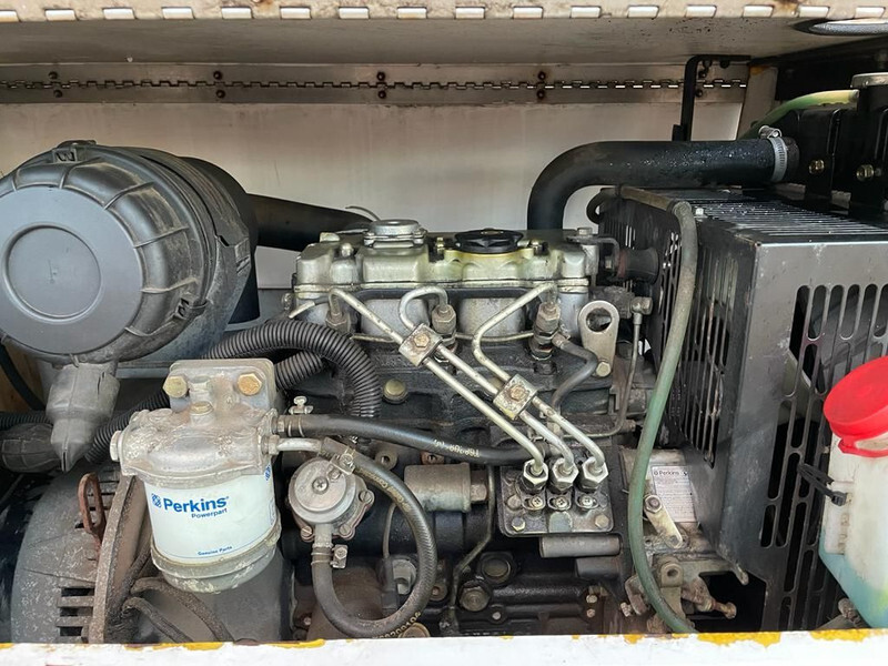 Perkins Mecc Alte Spa 5 kVA Mobiele Lichtmast Aggregaat Light Tower - Lighting tower: picture 3 Perkins Mecc Alte Spa 5 kVA Mobiele Lichtmast Aggregaat Light Tower - Lighting tower: picture 3