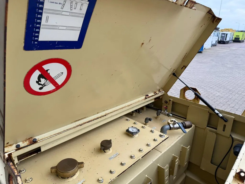 Shipping container Tolsma Kiwa IBC 1150 liter Dieseltank Milieutank: picture 7 Shipping container Tolsma Kiwa IBC 1150 liter Dieseltank Milieutank: picture 7