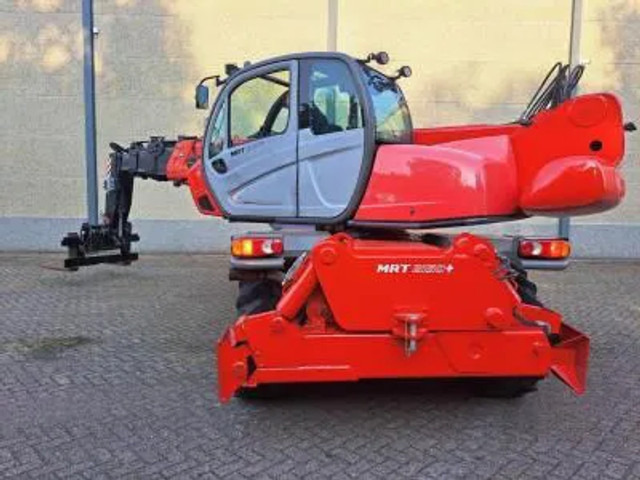 Loader Manitou MRT 2150+ Privilege All-Terrain Rotating Telehandler (2015): picture 7