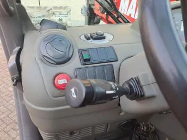Loader Manitou MRT 2150+ Privilege All-Terrain Rotating Telehandler (2015): picture 14