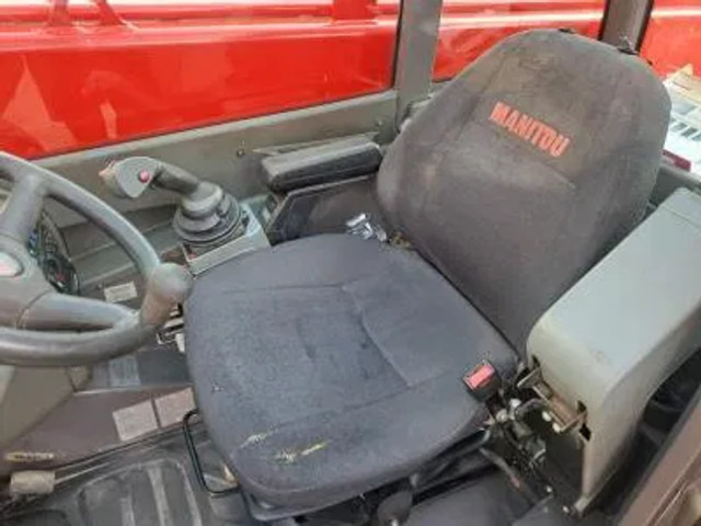 Leasing of Manitou MRT 2150+ Privilege All-Terrain Rotating Telehandler (2015) Manitou MRT 2150+ Privilege All-Terrain Rotating Telehandler (2015): picture 12