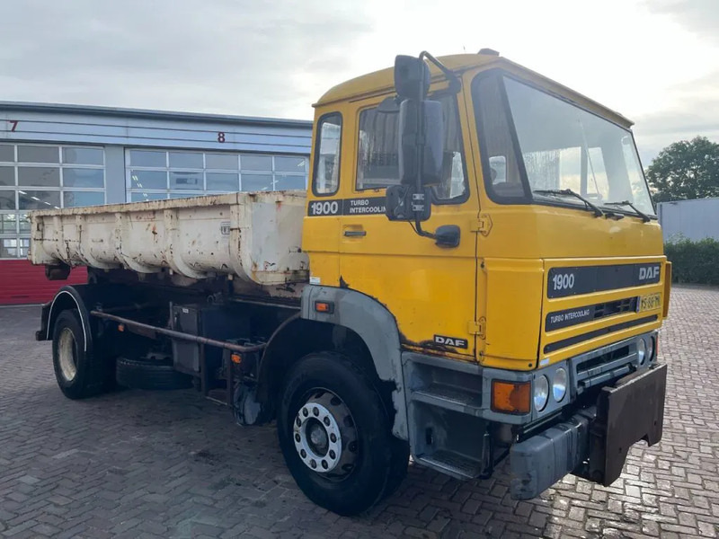 DAF 1900 F HAAKARM - Container transporter/ Swap body truck: picture 3 DAF 1900 F HAAKARM - Container transporter/ Swap body truck: picture 3