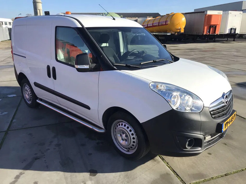 Opel Combo 1.6 CDTI - Panel van: picture 3 Opel Combo 1.6 CDTI - Panel van: picture 3