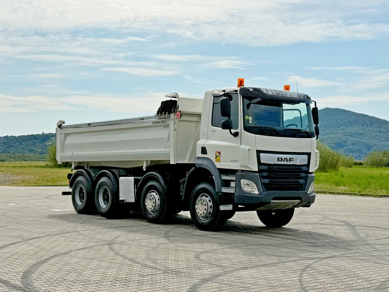 DAF CF 480 * Kipper 6,00 m + BORDMATIC/ 8x4 * TOP - Tipper, Crane truck: picture 2 DAF CF 480 * Kipper 6,00 m + BORDMATIC/ 8x4 * TOP - Tipper, Crane truck: picture 2