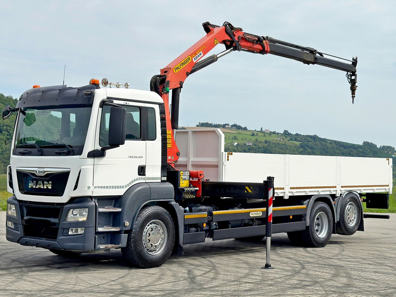 MAN TGS 26.320*PRITSCHE 7,20 / PK 16001-KA + FUNK - Crane truck: picture 2 MAN TGS 26.320*PRITSCHE 7,20 / PK 16001-KA + FUNK - Crane truck: picture 2