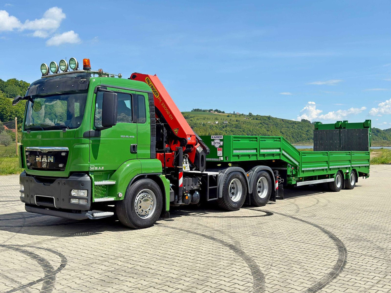 MAN TGS 26.440*Anhänger 10,35m + PK 33002-EH C/FUNK - Crane truck: picture 4 MAN TGS 26.440*Anhänger 10,35m + PK 33002-EH C/FUNK - Crane truck: picture 4