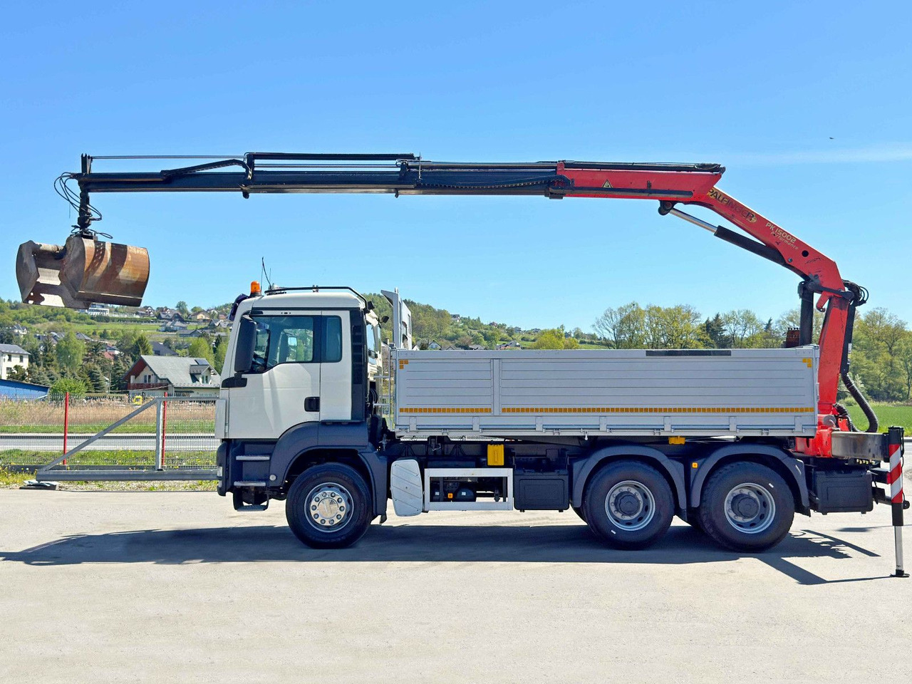 MAN TGS 33.360*KIPPER 4,95 m *PK 15002 * 6x4 - Crane truck: picture 5 MAN TGS 33.360*KIPPER 4,95 m *PK 15002 * 6x4 - Crane truck: picture 5