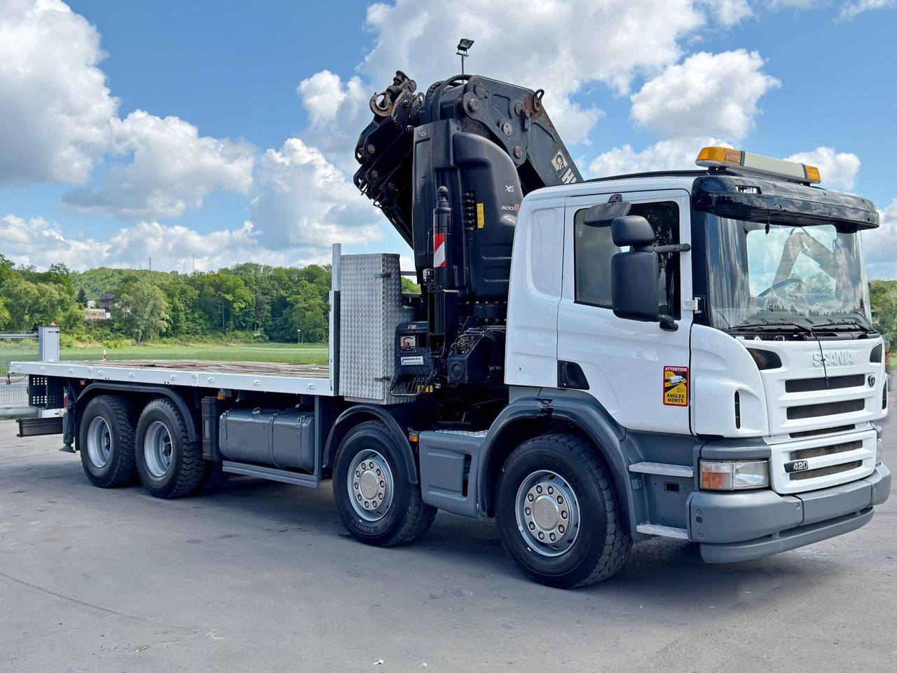 Scania P 420* PLATFORM 6,80m * HIAB 600 EP-5/FUNK * 8x4 - Crane truck: picture 3 Scania P 420* PLATFORM 6,80m * HIAB 600 EP-5/FUNK * 8x4 - Crane truck: picture 3