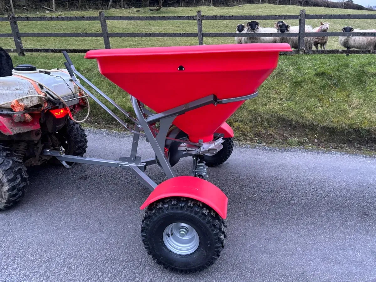 Walco Quad Fertiliser Spreaders!! In Stock - Fertilizer spreader: picture 2 Walco Quad Fertiliser Spreaders!! In Stock - Fertilizer spreader: picture 2