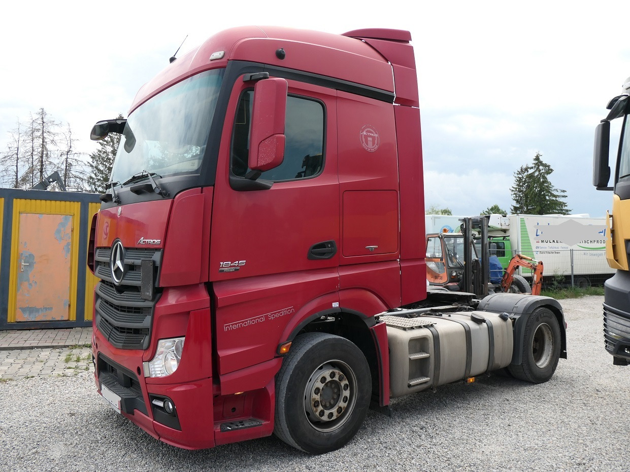 Leasing of Mercedes Benz Actros 1845 Mercedes Benz Actros 1845: picture 8