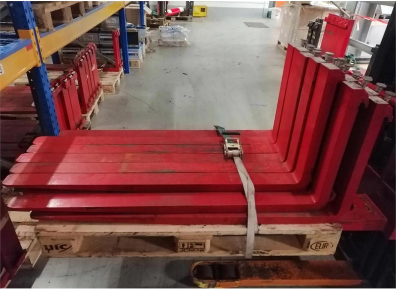 Hook ON FORKS NEW 1200X80X40 - Forks for Material handling equipment: picture 2 Hook ON FORKS NEW 1200X80X40 - Forks for Material handling equipment: picture 2