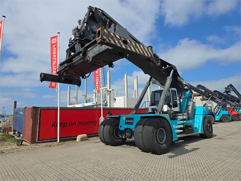 KONECRANES SMV 4531 TB5 - Reach stacker: picture 4 KONECRANES SMV 4531 TB5 - Reach stacker: picture 4