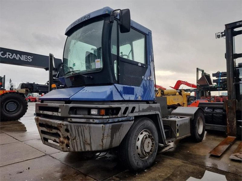 Terberg RT282 4x4 + safeneck - Terminal tractor: picture 2 Terberg RT282 4x4 + safeneck - Terminal tractor: picture 2