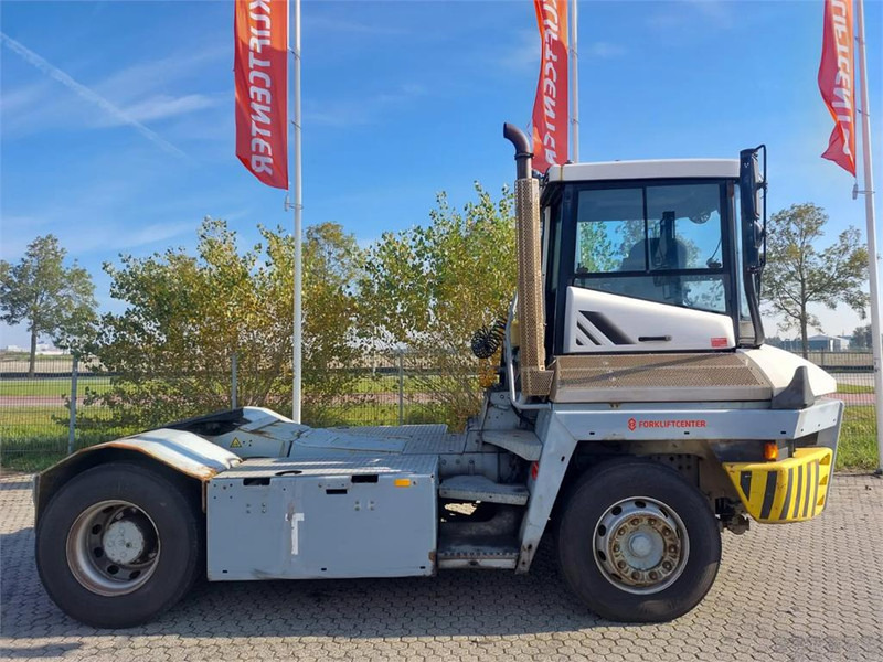 Terberg TT223 - Terminal tractor: picture 3 Terberg TT223 - Terminal tractor: picture 3