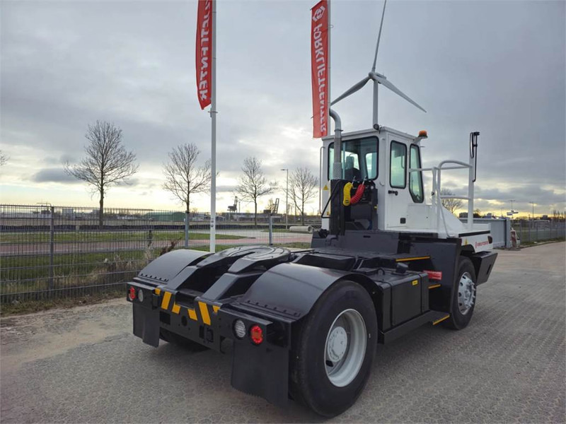 Terminal tractor Terberg YT220: picture 6