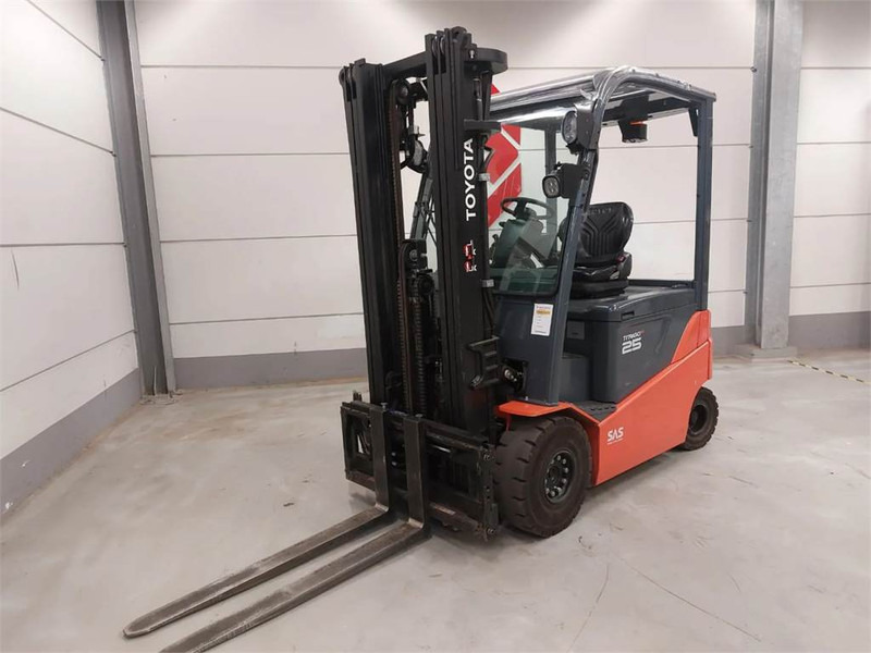 Toyota 8FBMKT25 - Electric forklift: picture 4 Toyota 8FBMKT25 - Electric forklift: picture 4