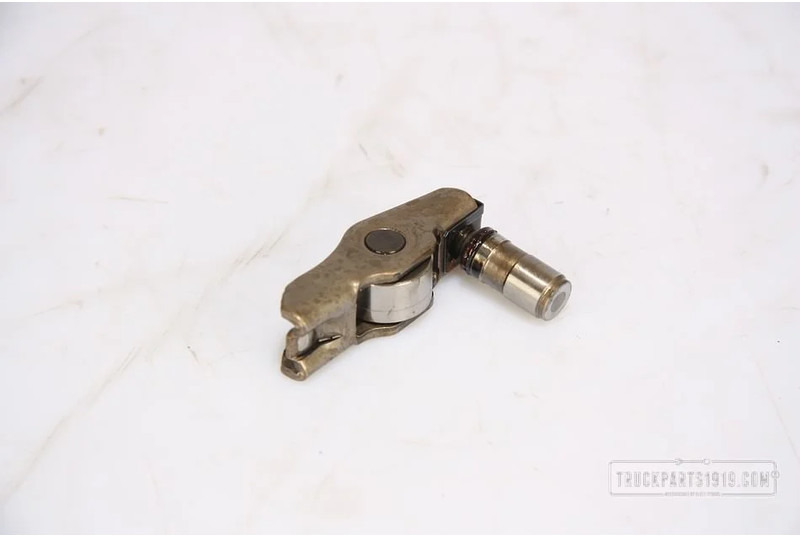 Iveco Engines & Parts Tuimelaar Iveco 3.0HPI - Cylinder head for Truck: picture 1 Iveco Engines & Parts Tuimelaar Iveco 3.0HPI - Cylinder head for Truck: picture 1