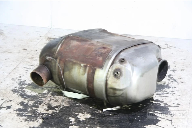 Iveco Stralis Exhaust System Uitlaatdemper katalisator - Muffler for Truck: picture 2 Iveco Stralis Exhaust System Uitlaatdemper katalisator - Muffler for Truck: picture 2