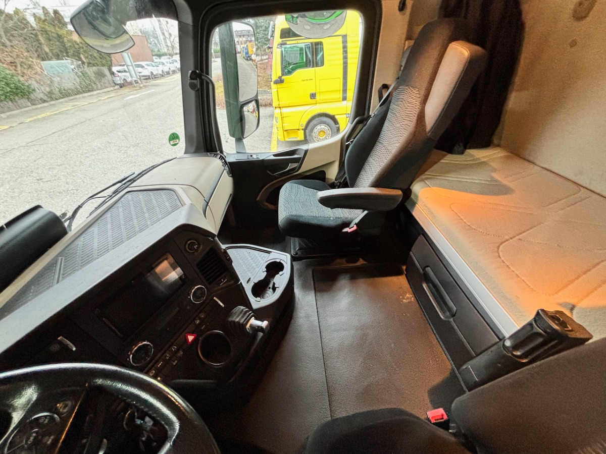 MERCEDES Actros 2543 6x2 - Container transporter/ Swap body truck: picture 5 MERCEDES Actros 2543 6x2 - Container transporter/ Swap body truck: picture 5