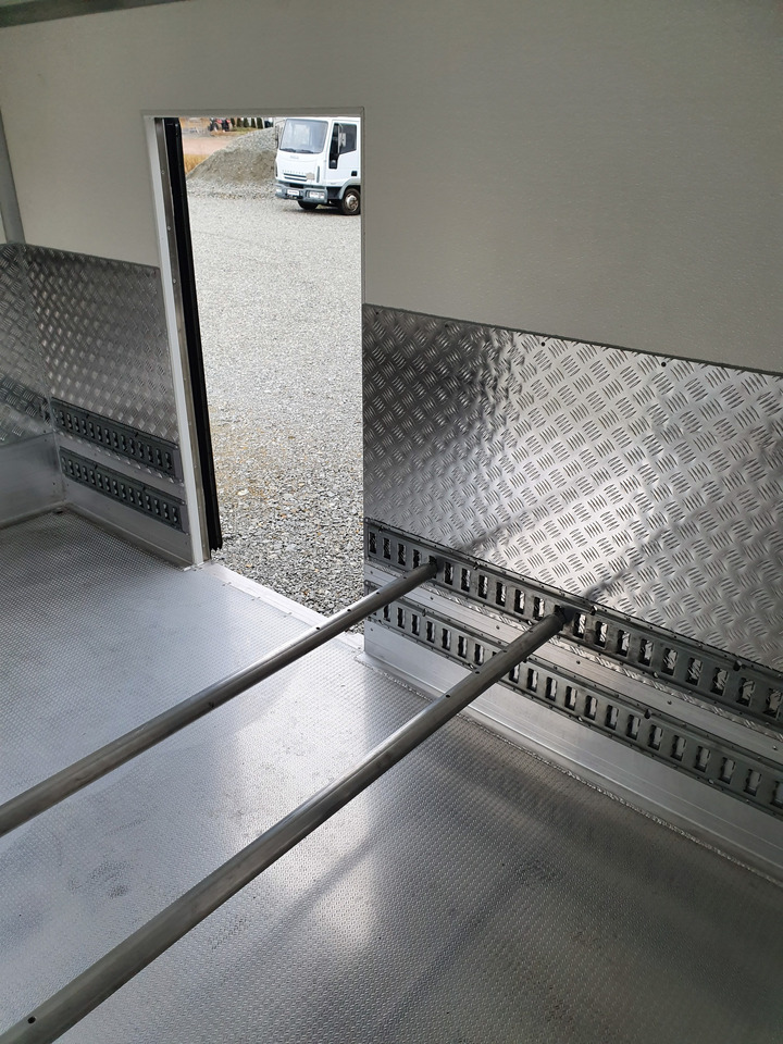 Iveco Daily 180 Tiefkühlkoffer 6PAL - Refrigerated van: picture 5 Iveco Daily 180 Tiefkühlkoffer 6PAL - Refrigerated van: picture 5