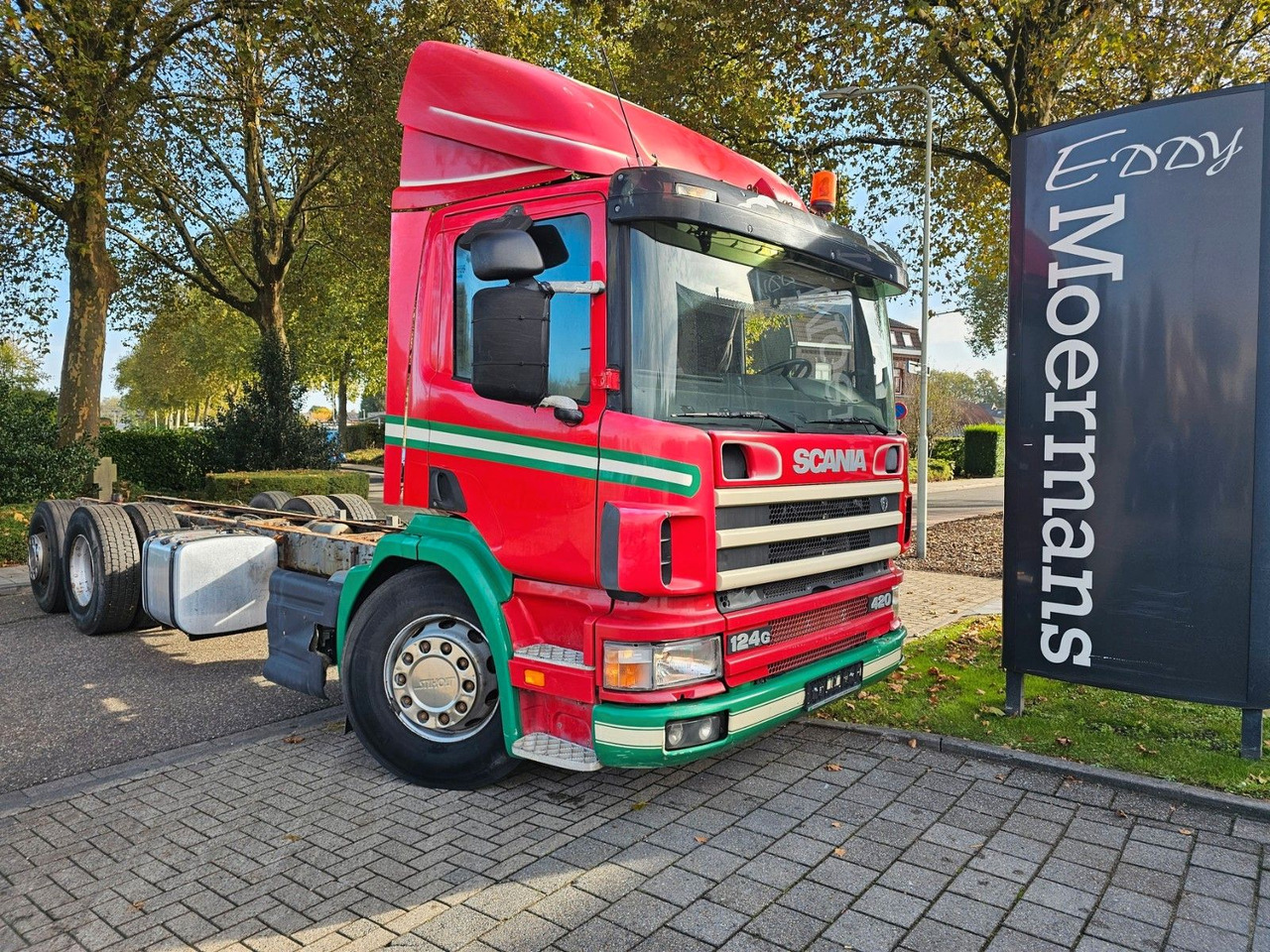 Scania P 124G 420 6x2*4 Fahrgestell - Cab chassis truck: picture 1 Scania P 124G 420 6x2*4 Fahrgestell - Cab chassis truck: picture 1