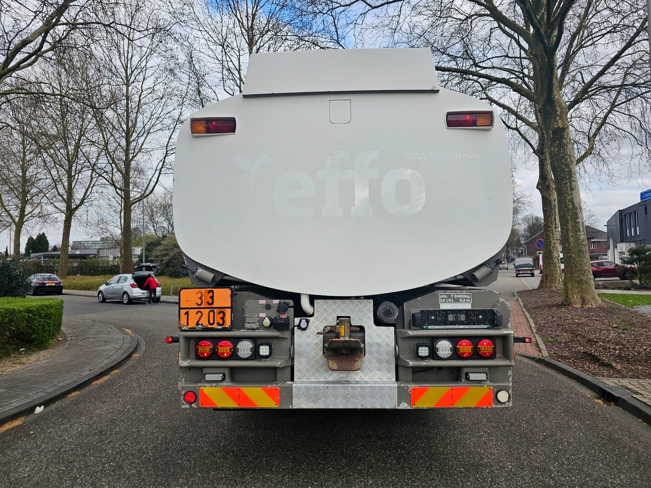 Scania P420 6x2*4 - Tank truck: picture 5 Scania P420 6x2*4 - Tank truck: picture 5