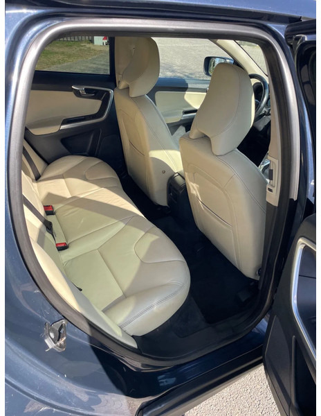 Hatchback Volvo XC60 XC60 DZ88/DZ8850 5 Cilinder Euro 5: picture 11