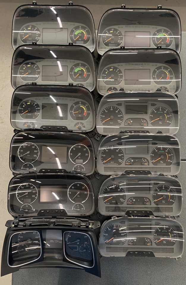 MERCEDES ACTROS MP1-MP2-MP3-MP4-ATEGO2 ELECTRONIC INSTRUMENT EURO 2/3/4/5 - Tachograph for Truck: picture 5 MERCEDES ACTROS MP1-MP2-MP3-MP4-ATEGO2 ELECTRONIC INSTRUMENT EURO 2/3/4/5 - Tachograph for Truck: picture 5