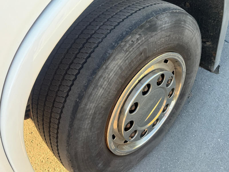 Cab chassis truck Volvo FH460 Globe 2016: picture 12 Cab chassis truck Volvo FH460 Globe 2016: picture 12