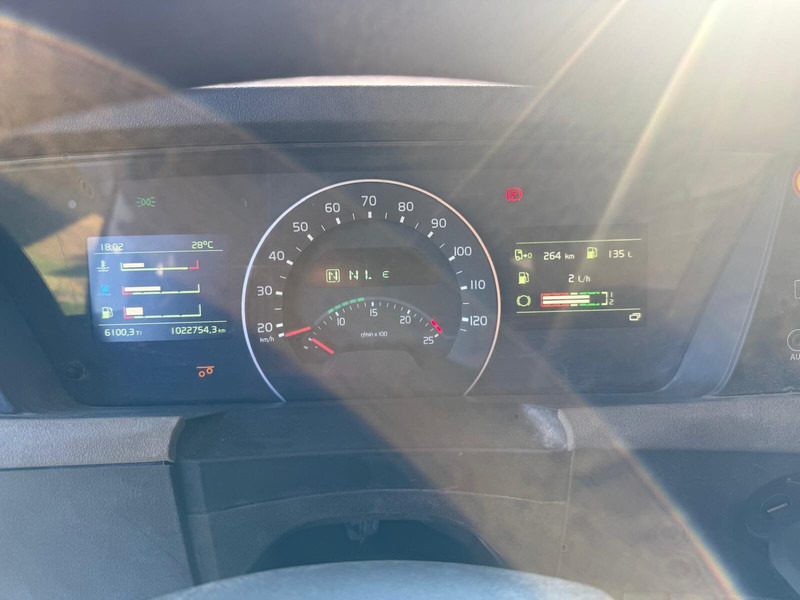 Cab chassis truck Volvo FH460 Globe 2016: picture 13 Cab chassis truck Volvo FH460 Globe 2016: picture 13