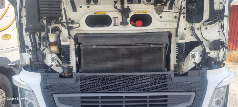 Cab chassis truck Volvo FH460 Globe 2016: picture 14 Cab chassis truck Volvo FH460 Globe 2016: picture 14