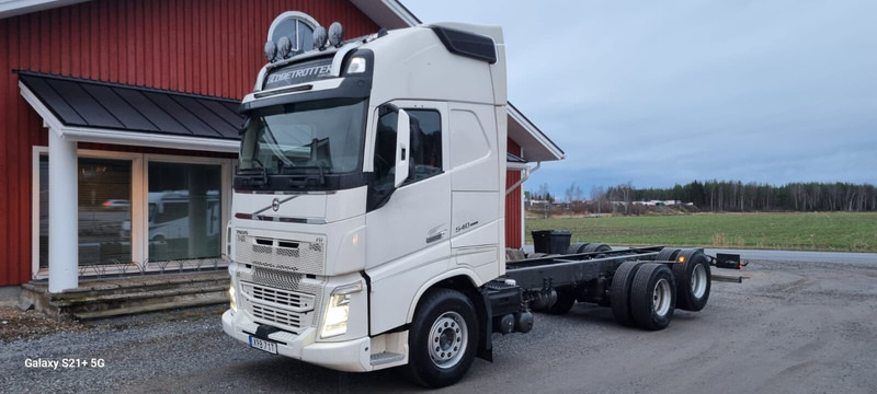 Volvo FH540 6x4 Globe XL - Cab chassis truck: picture 1 Volvo FH540 6x4 Globe XL - Cab chassis truck: picture 1