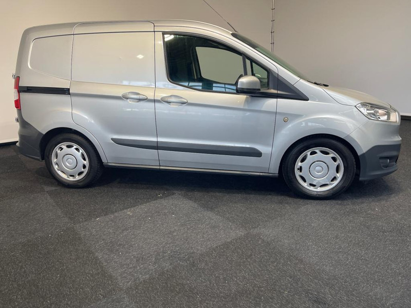 Ford Transit Courier Transit Courier 1.5 TDCI 75pk Airco - Small van: picture 4 Ford Transit Courier Transit Courier 1.5 TDCI 75pk Airco - Small van: picture 4