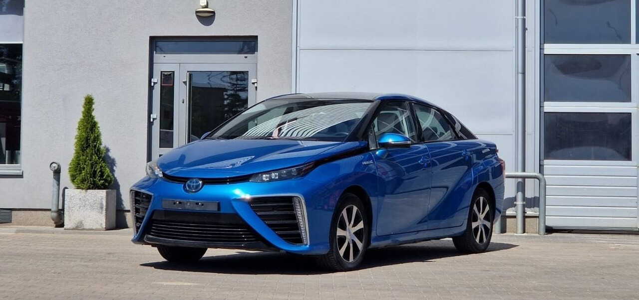 Toyota Mirai - Car: picture 1 Toyota Mirai - Car: picture 1