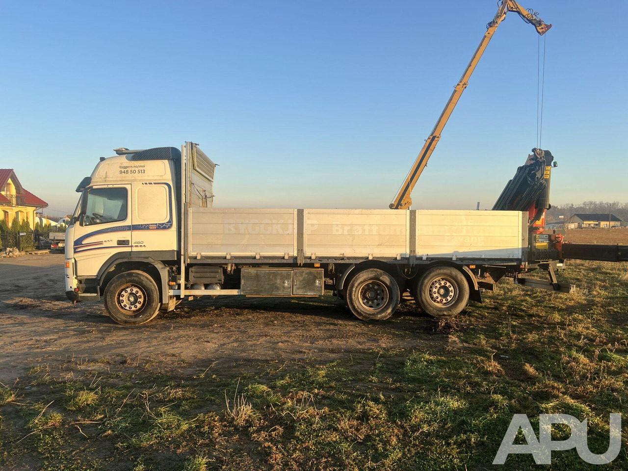 Volvo FM12 - Dropside/ Flatbed truck, Crane truck: picture 2 Volvo FM12 - Dropside/ Flatbed truck, Crane truck: picture 2