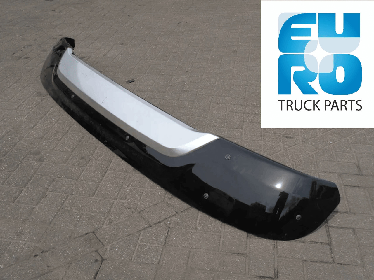 DAF XF 106 ZONNEKLEP GROEN SC CAB. 2017- FACELIFT 2145520 - Sun visor for Truck: picture 3 DAF XF 106 ZONNEKLEP GROEN SC CAB. 2017- FACELIFT 2145520 - Sun visor for Truck: picture 3