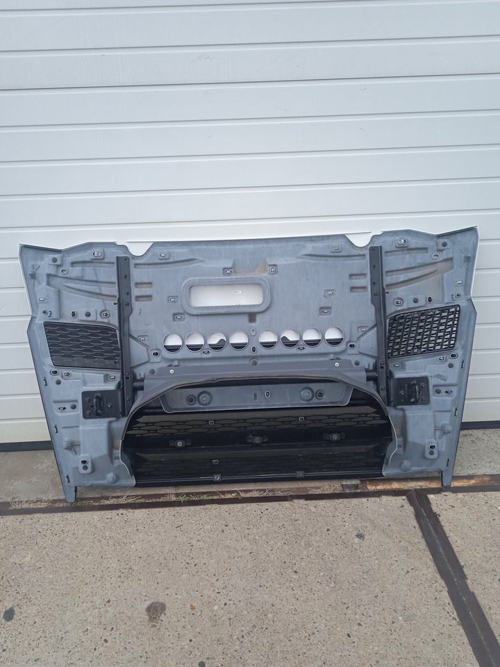 DAF XG, XG+, COMPLETE BOVEN GRILLE | GEBRUIKT | 000238 - Grill for Truck: picture 2 DAF XG, XG+, COMPLETE BOVEN GRILLE | GEBRUIKT | 000238 - Grill for Truck: picture 2