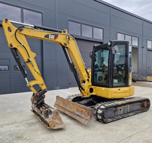 CATERPILLAR 305E2 CR - Mini excavator: picture 1 CATERPILLAR 305E2 CR - Mini excavator: picture 1