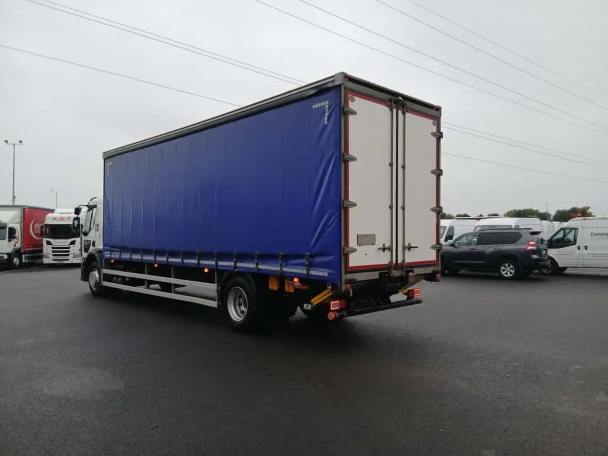 2020 Renault D18 Wide Curtainsider - Curtainsider truck: picture 5 2020 Renault D18 Wide Curtainsider - Curtainsider truck: picture 5
