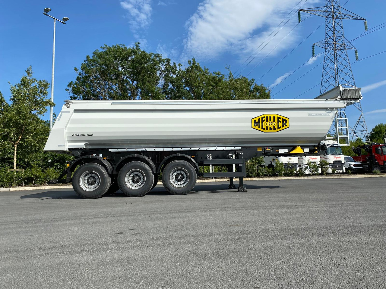 Meiller – Long Wheel Base Tipping Trailer - Tipper semi-trailer: picture 4 Meiller – Long Wheel Base Tipping Trailer - Tipper semi-trailer: picture 4