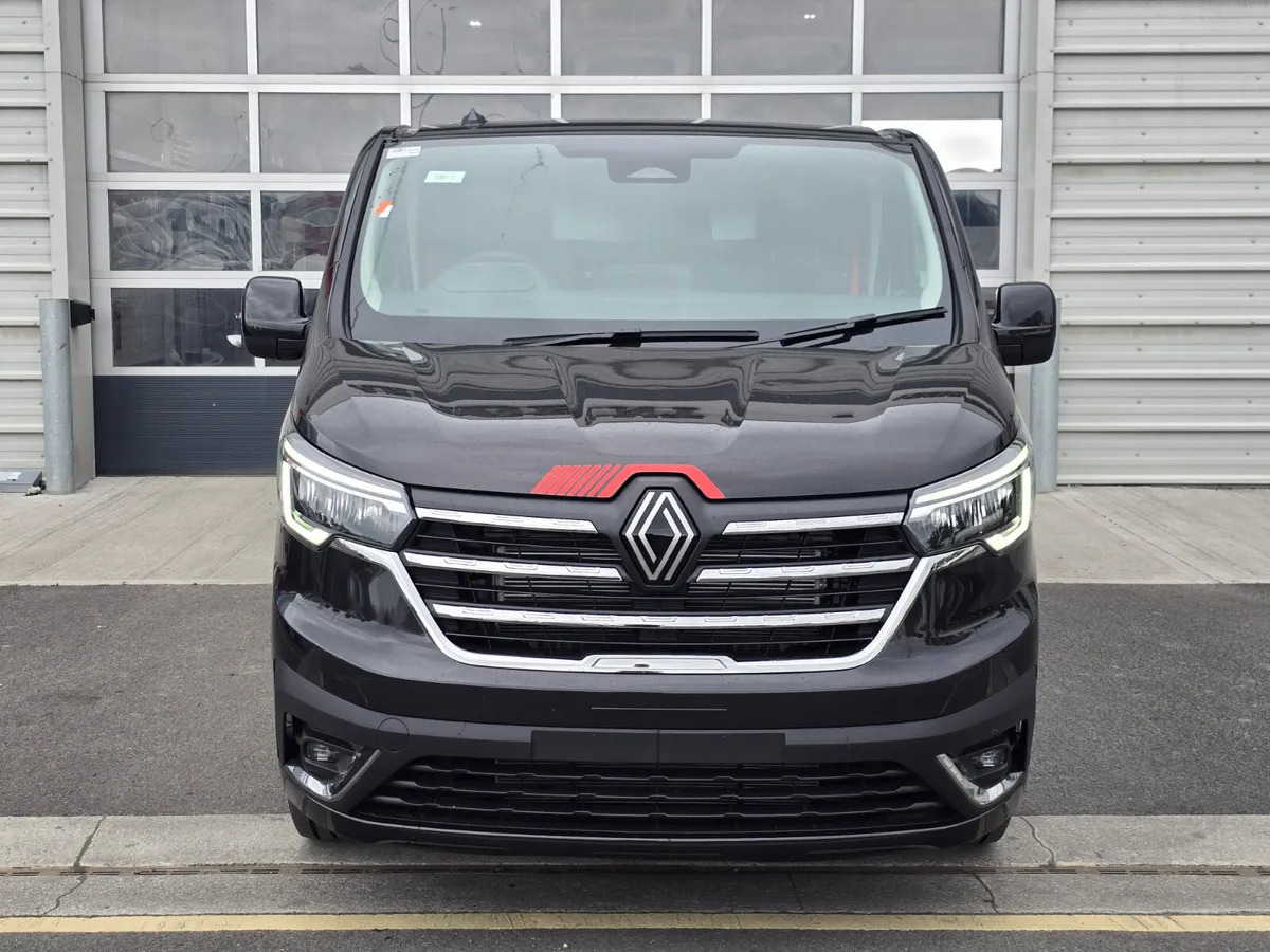 NEW Renault Trafic Exclusive 170BHP/150BHP Manual Black - Panel van: picture 3 NEW Renault Trafic Exclusive 170BHP/150BHP Manual Black - Panel van: picture 3