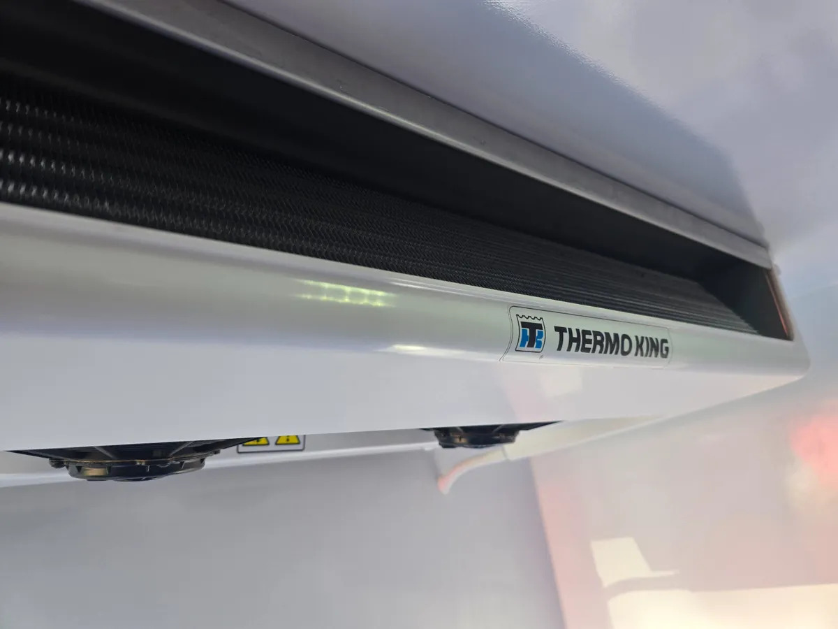 NEW Renault Trafic Fridge Unit - Refrigerated van: picture 4 NEW Renault Trafic Fridge Unit - Refrigerated van: picture 4