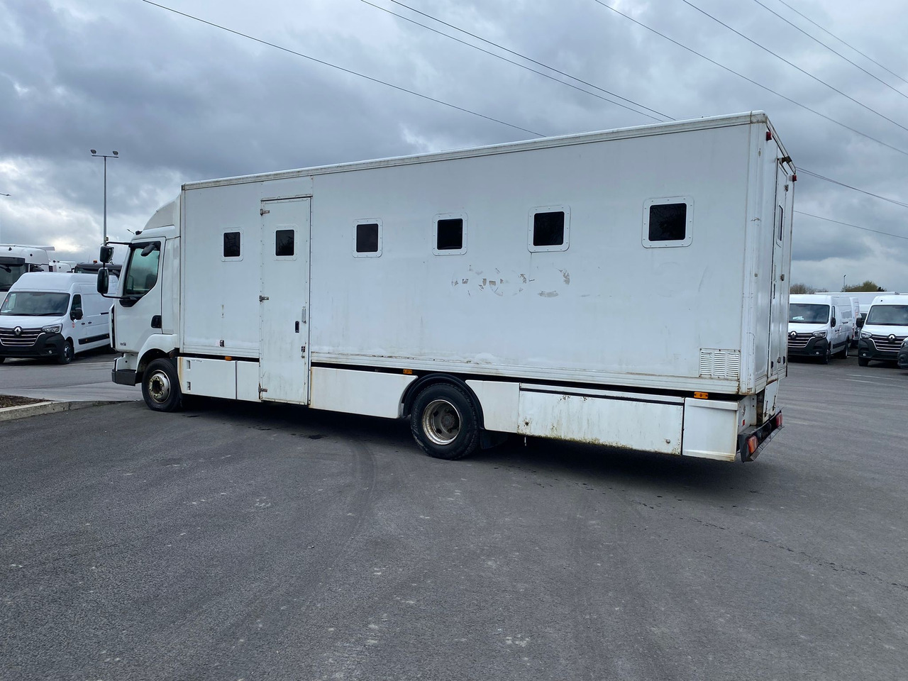 2011 Renault Midlum 180.18 Prison Truck - Truck: picture 3 2011 Renault Midlum 180.18 Prison Truck - Truck: picture 3
