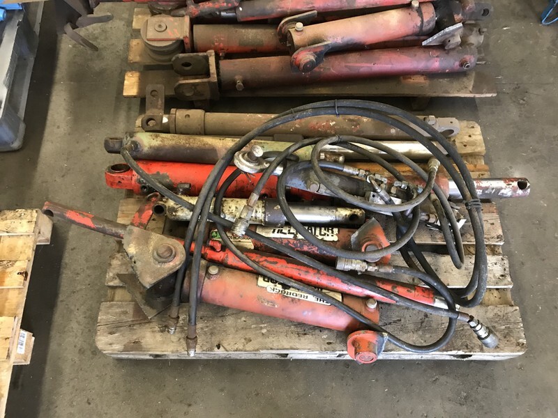 Grote partij hydraulische cilinders - Hydraulic cylinder for Agricultural machinery: picture 2 Grote partij hydraulische cilinders - Hydraulic cylinder for Agricultural machinery: picture 2