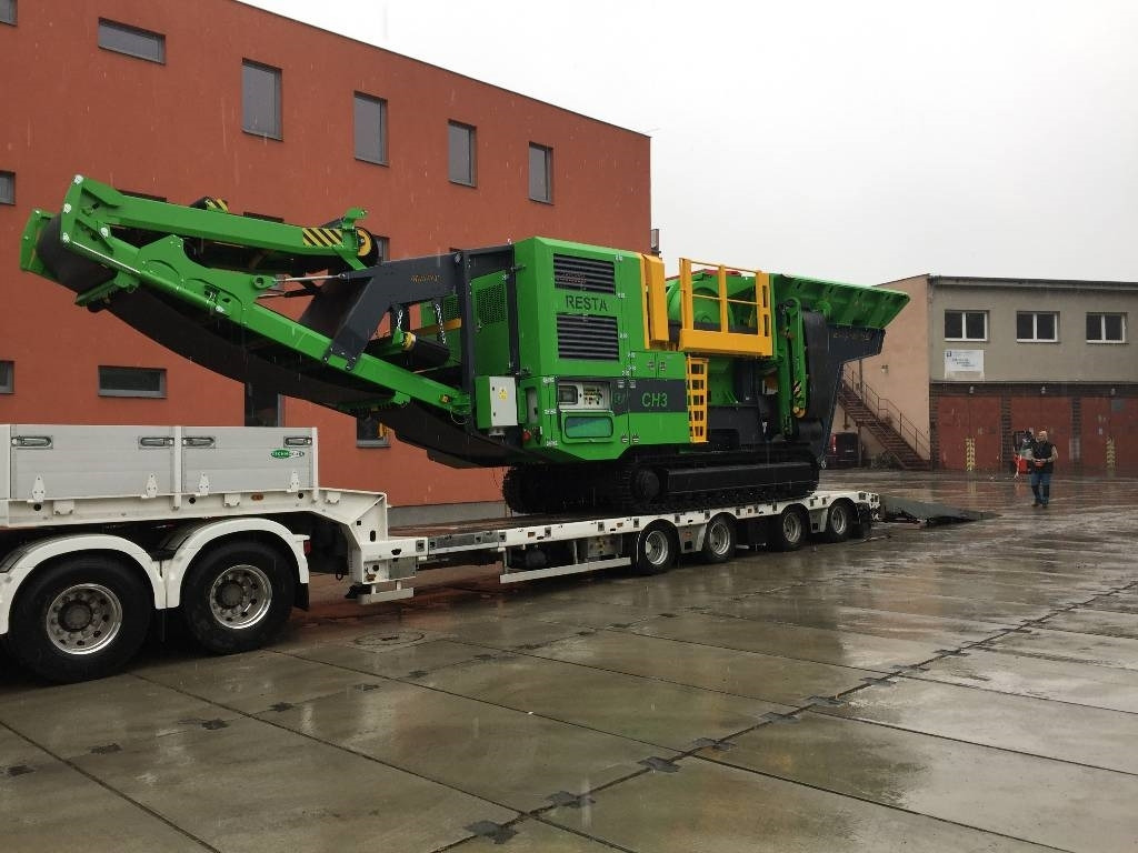 Resta CH3 1100x750 - Mobile crusher: picture 3 Resta CH3 1100x750 - Mobile crusher: picture 3